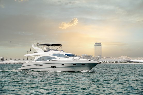 Majesty yacht | AED700/hour